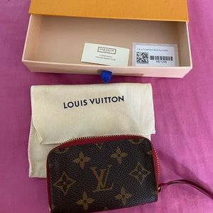 Authentic Louis Vuitton Zippy Multicartes Wallet